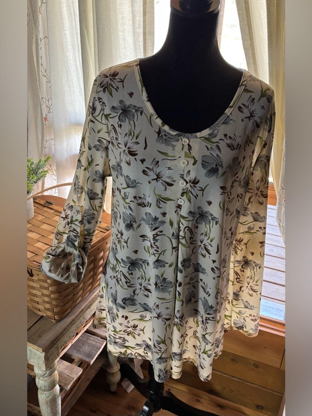 Helloacc Roll Tab Sleeve Floral Pleated/Button Front Tunic Top Lagenlook Sz XL